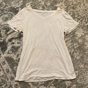 Basic White T-Shirt / M